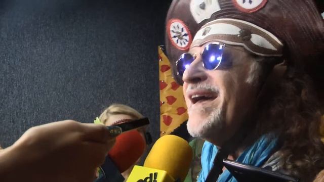 ALCEU VALENÇA  ENTREVISTA ANTES DO SHOW DO MARCO ZERO  CARNAVAL RECIFE 2016  VT BRASIL
