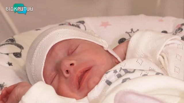 Міжнародний день передчасно народжених дітей: у Дніпрі показали, як доглядають за поспішайками