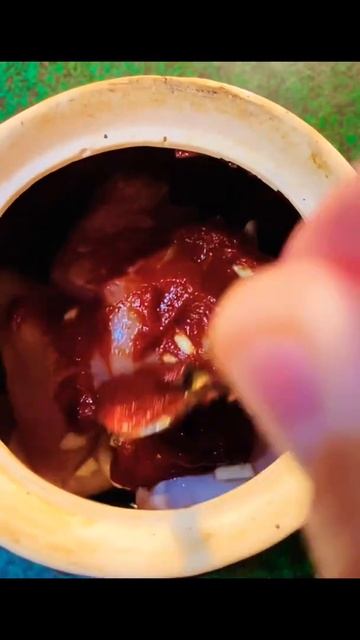 Курица с гречкой в горшочке