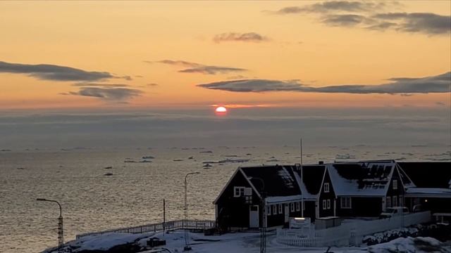 Greenlandic Summer | Ilulissat, Greenland| Disko Bay Ice Fjords | Aurora Borealis
