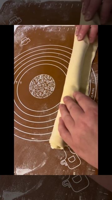 Творожные рулетики из слоеного теста