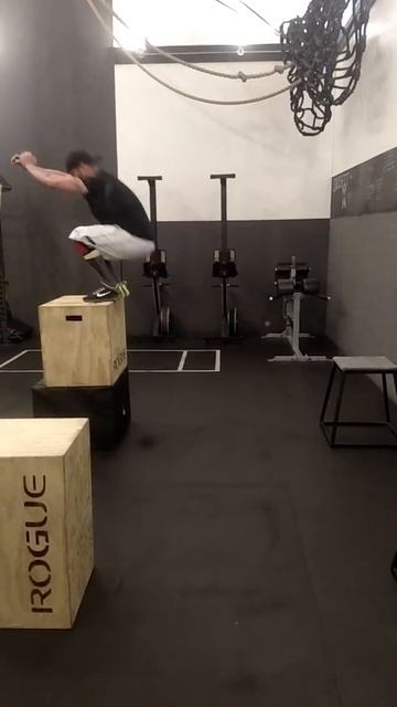 Luke Seated 4ft Broad Jump To 44