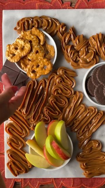 Dulce De Leche Boards, Butter Boards, I’m Here For All Of These Food Trends 😍