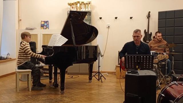 Шевченко Лев - Lookin Up