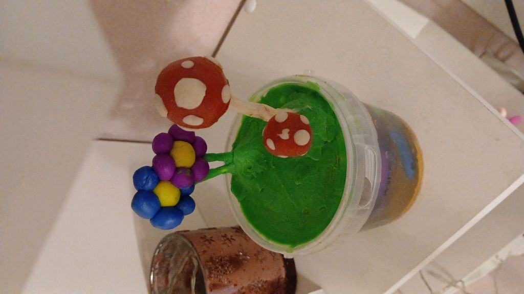 у Алеси какашки