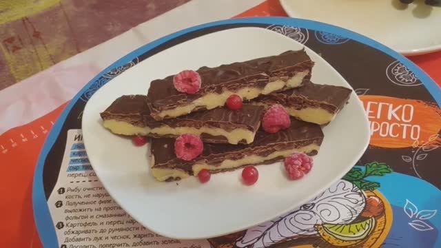 ШОКОЛАД С МОЛОЧНОЙ НАЧИНКОЙ_СЪЕДАЕТСЯ ДО ПОСЛЕДНЕГО КУСОЧКА))