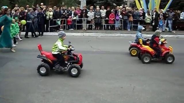 День города Ясиноватая 2011 карнавал