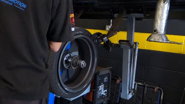 Changing Tyres On Reverse Rim Wheel