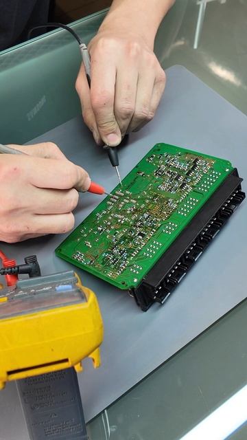 Мы осуществляем ремонт блоков ЕБС для всех марок грузовых автомобилей! Присылайте нам свой блок!