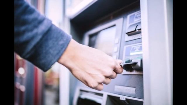 Лайфхак: если Вас пытаются ограбить у банкомата во время снятия денег