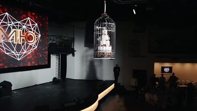 Спуск торта на площадке Sofit Event House