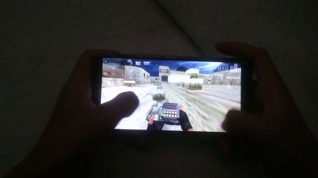 CS : Source LITE - Handcam Gameplay!