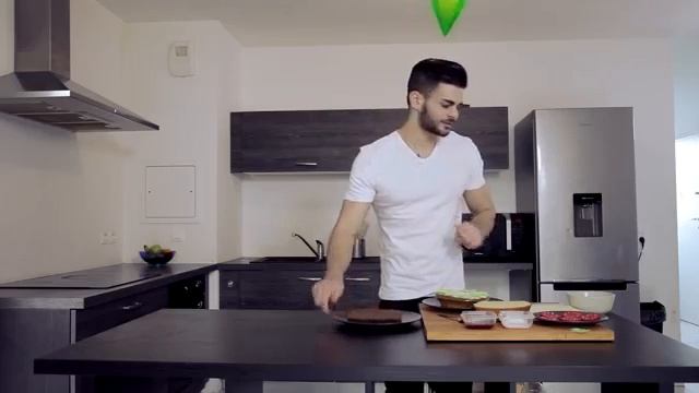 Fast Good Cuisine! FastGood En Sims ! Recette Du Gâteau Hamburger XXL