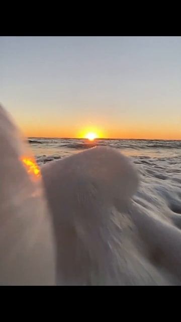 Strong Ocean Waves