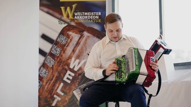 Wiener 571 ADF Flag Of Mexico Design Played By Vladimir Butusov