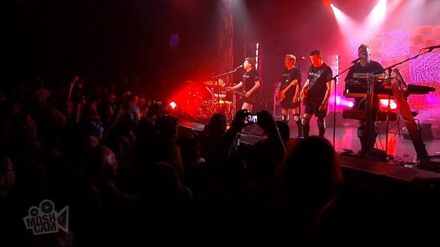 Devo - Smart Patrol/Mr. DNA | Live In Santa Ana | Moshcam