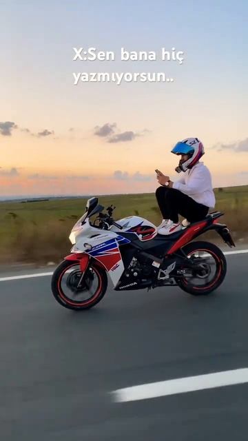 Aynen Hiç Yazmıyorum😂 #keşfet #beniöneçıkart #capcut #motorcycle #fypシ