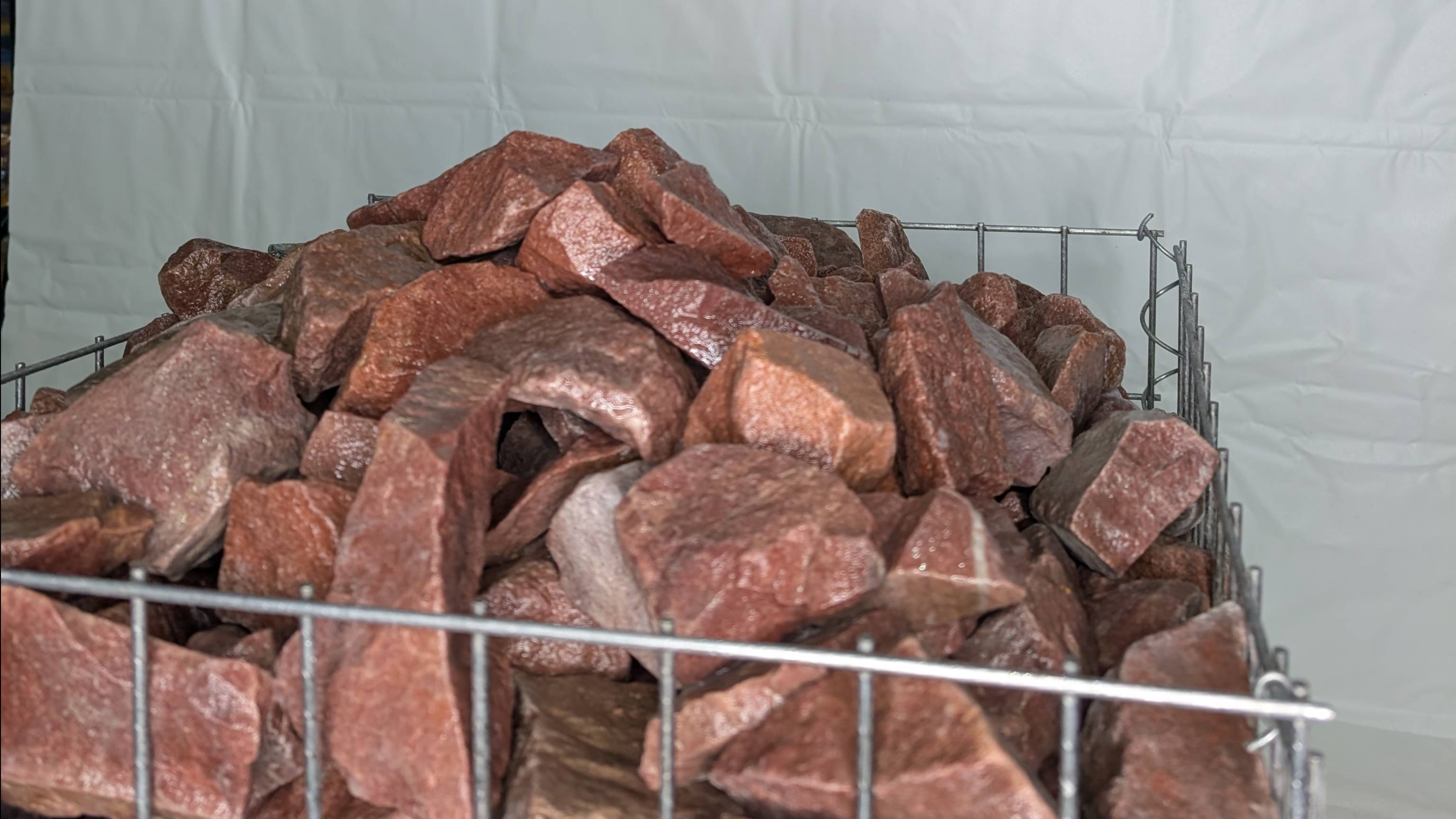 МАЛИНОВЫЙ КВАРЦИТ 40-70ММ КАМЕНЬ ДЛЯ БАНИ И САЙНЫ