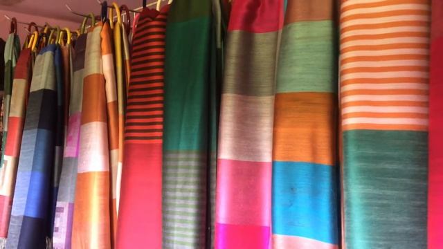 Welcome To Banteaysrey Souvenir Shop