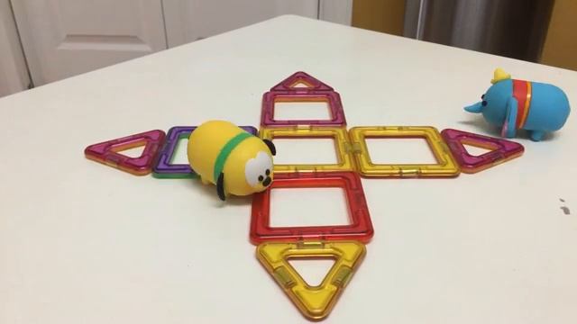 Sophie & Zoey Tsum Tsum Stop Motion