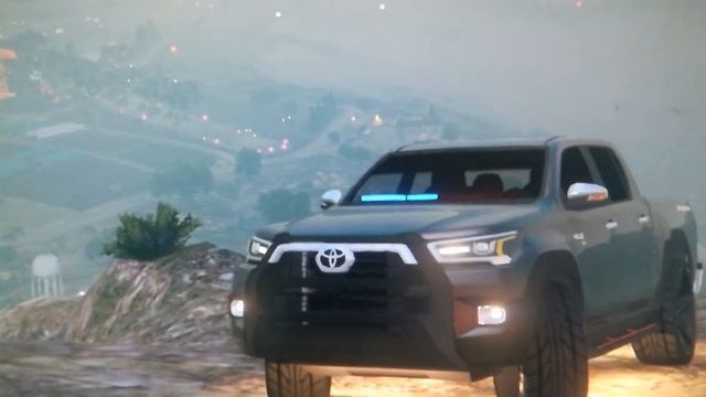 Toyota Hilux Invincible Police Lights GTA 5 Mods