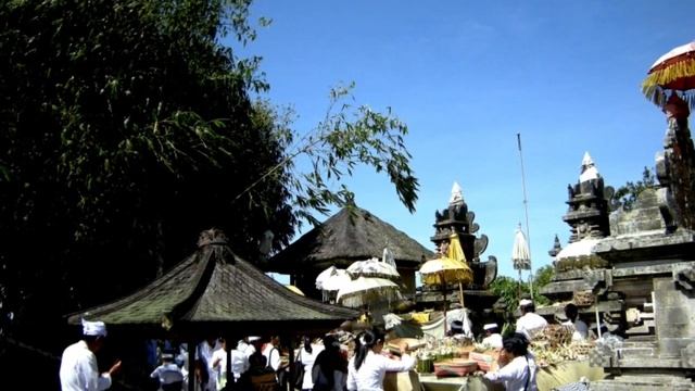 SEJARAH PURA LEMPUYANG LUHUR!! PURA UTAMA DI BALI SETELAH PURA BESAKIH