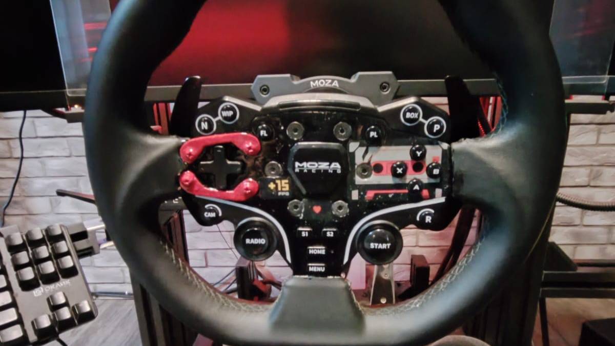 Симрейсинг на триплскрин и R9v2 + SRP Moza