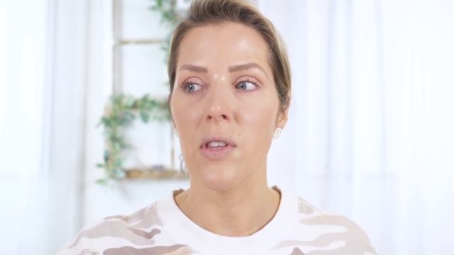 ALL ABOUT POWDERS | TAKE TWO | APPLICATION TIPS FOR UNDER EYES, FACE, BUFFING AND TOUCH UP