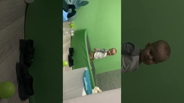 Миха на празднике