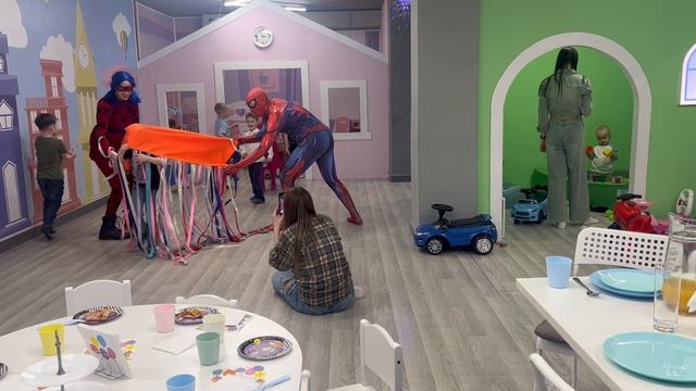 Миха на празднике часть 5