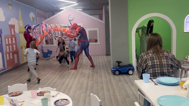 Миха на празднике часть 4