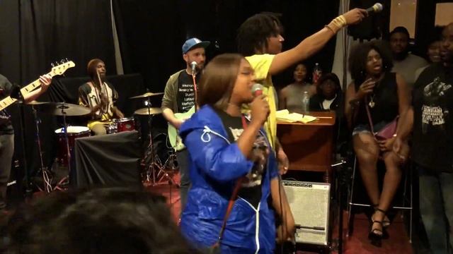 53203dc8598c98976f88dd36c89a7f70