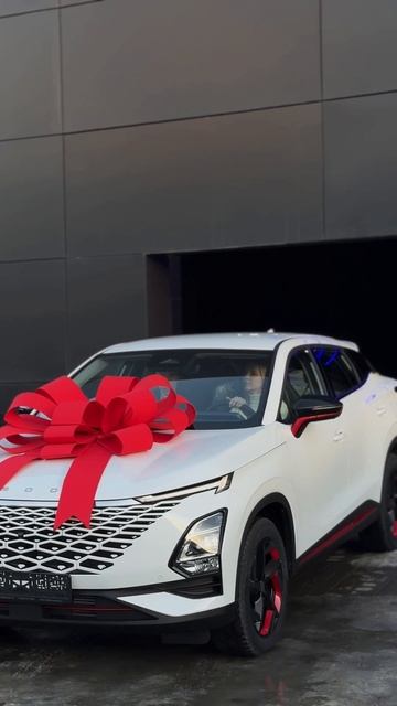 Счастливая обладательница новой OMODA C5