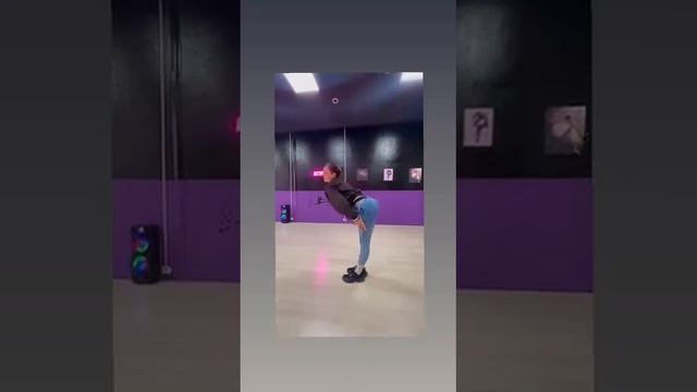 Fec105799bf20e6c7d6db2858406a5ff