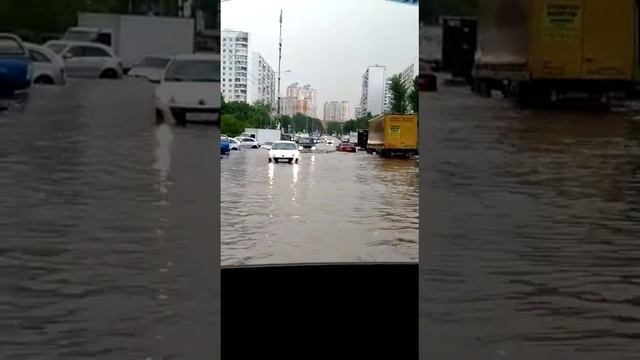 Ливень в Москве 29 мая 2021