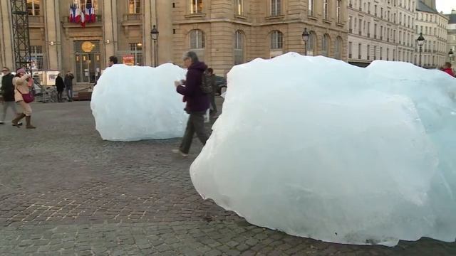 Ice Blocks From Greenland Placed In Front Of Paris' Pantheon