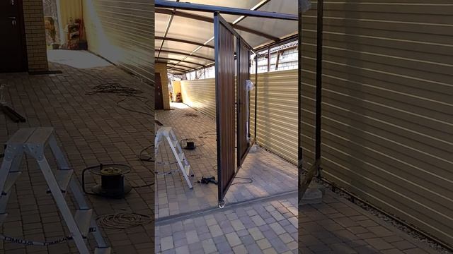 откатные ворота под 90 градусов тел. 8928-009-55-56