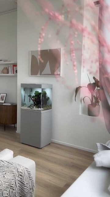 Аквариум OPTI SET (Опти Сет) от AQUAEL (Акваэль) - элегантное решение для украшения дома или офиса.