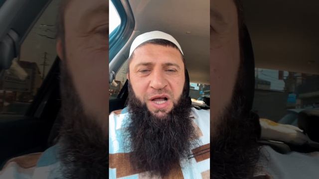 Таких людей подлыми не назовешь.Они достойные ,чем приспособленцы