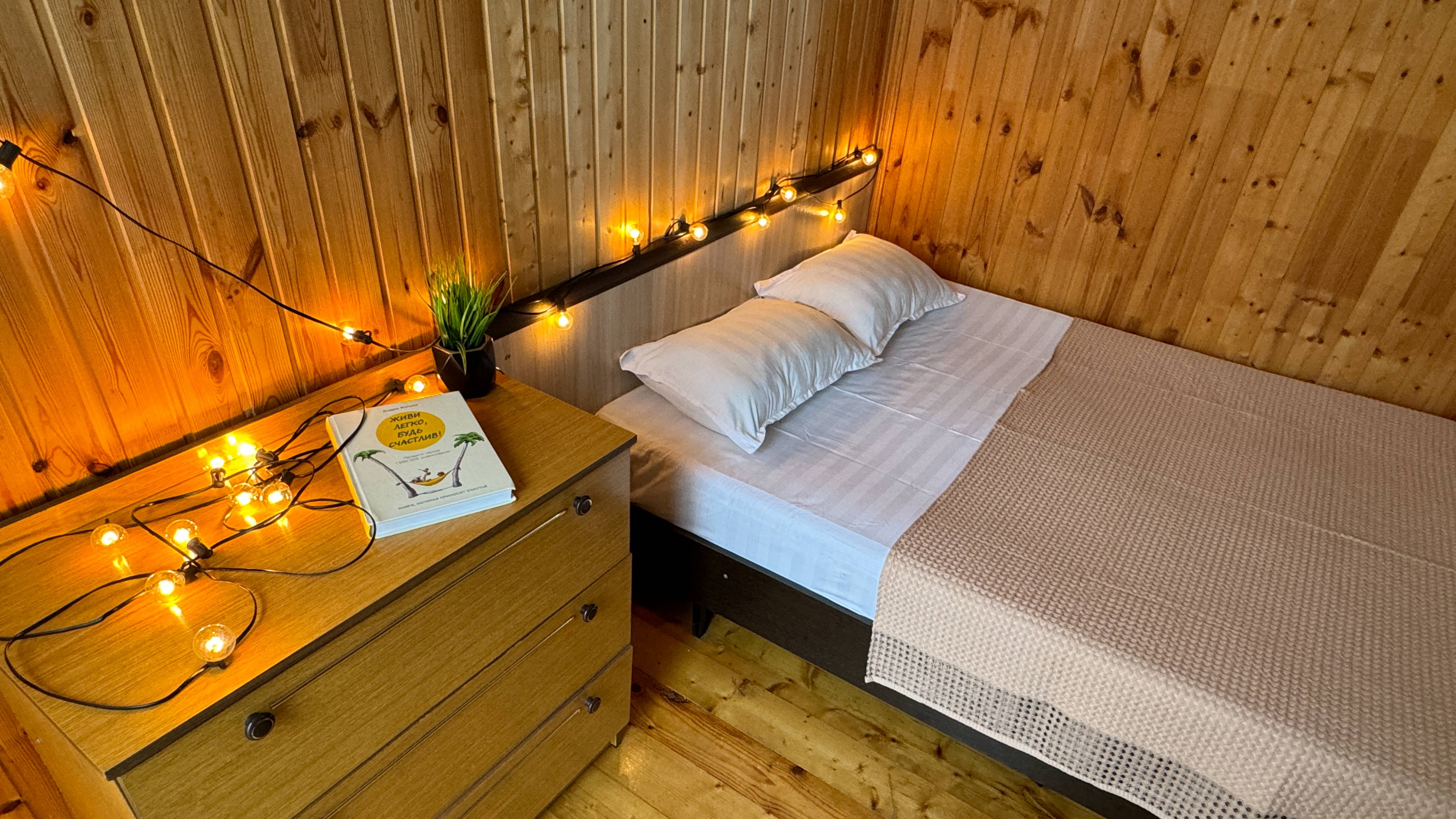 Обзор 4-х местного Домика повышенной комфортности на базе отдыха «Антиас» в Джемете