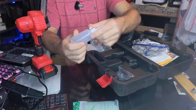 Mini Chainsaw 6-Inch Battery Powered