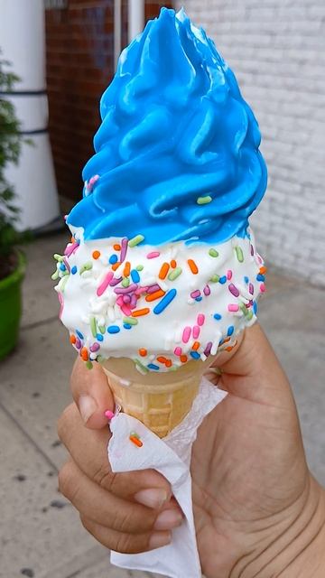 Mr.Softee Blue Marin Vanilla Soft Serve Ice Cream Waffle Cone