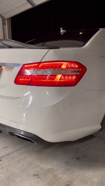 W212 Carbon Diffuser