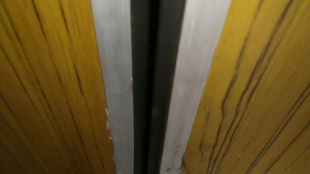 3 лифта в ужасном 12-этажном общежитии + глючный грузопассажирский лифт! СМОТРЕТЬ ВИДЕО ДО КОНЦА!