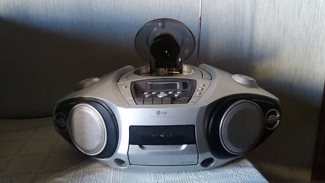 LG CD-M371
