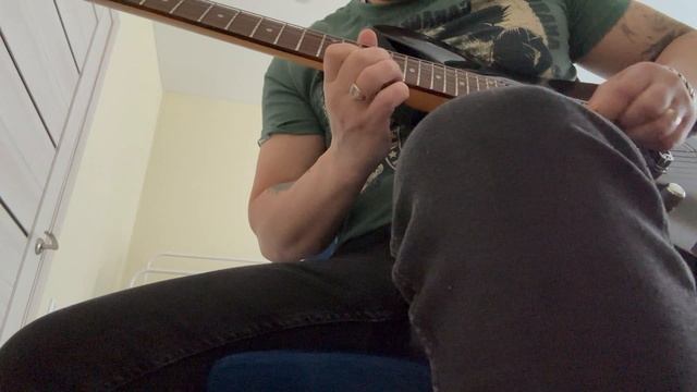 Соло Master Of Puppets