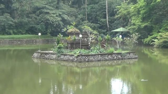 Bali In A Minute - Pura Luhur Batukau