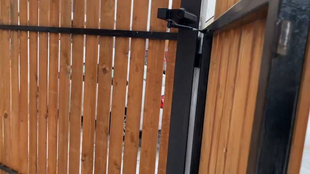 Установка дверного доводчика на калитку без перекладины