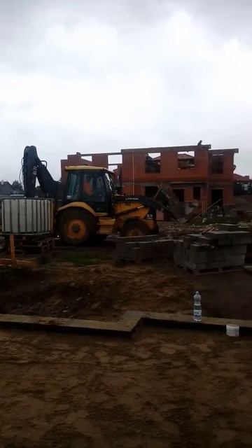 Польща...  В ролі тракториста