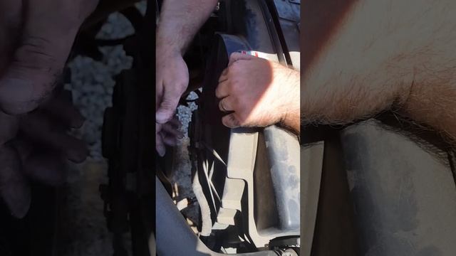 1994   1997 Thunderbird Fan Removal